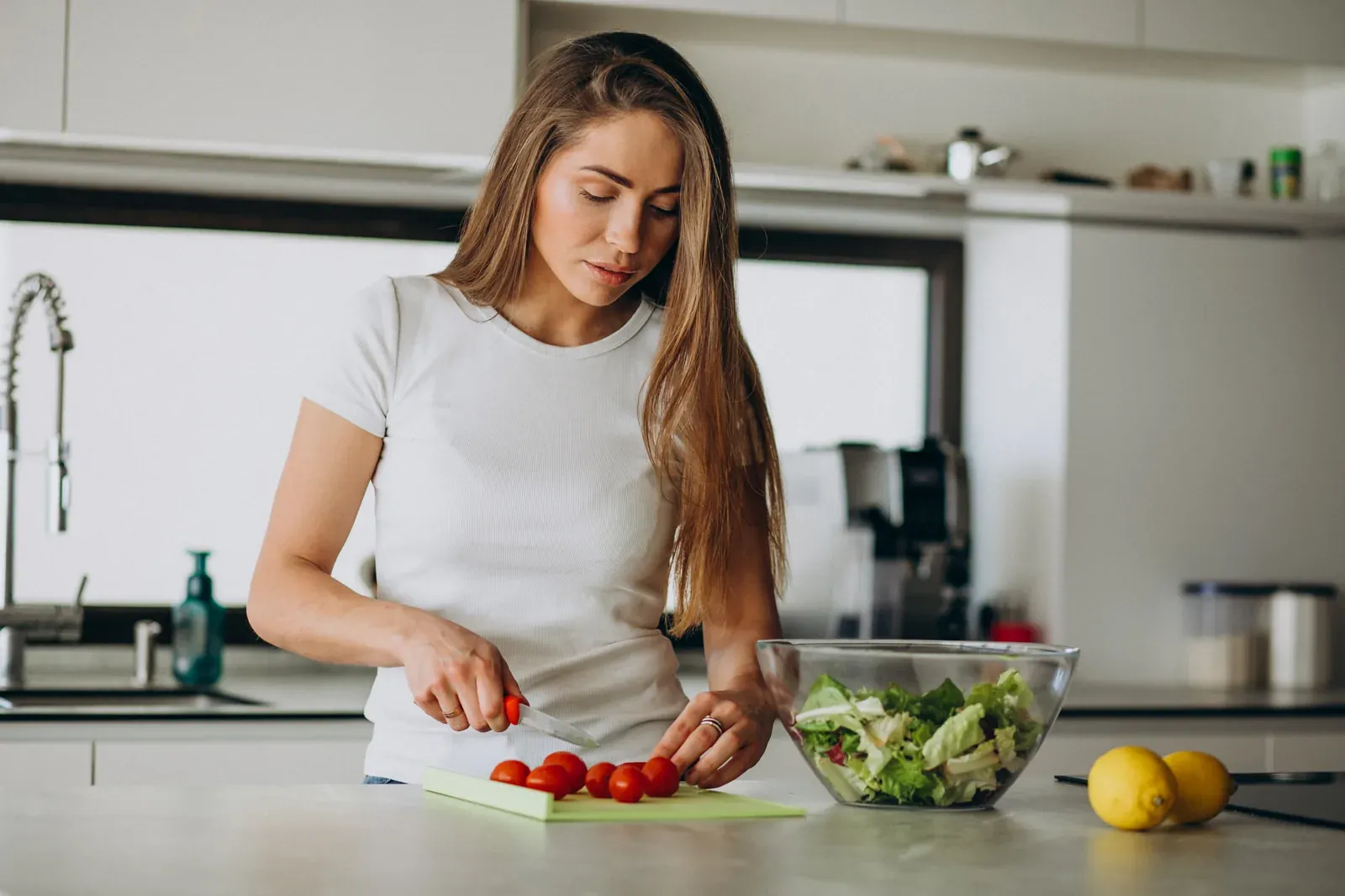 PCOS Is Now PMOS: A UK Guide to Eating Well With It